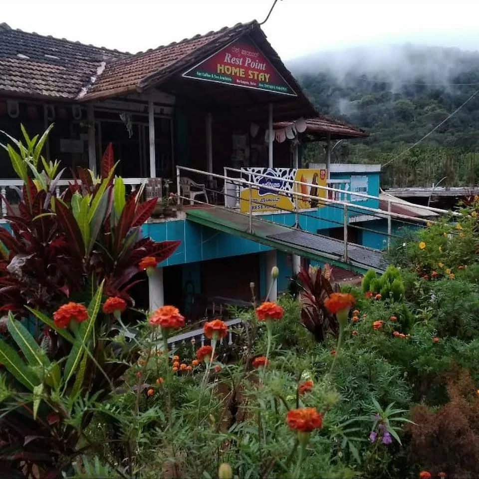 Rest Point Homestay