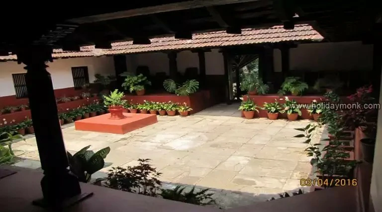 Balur Mane Homestay