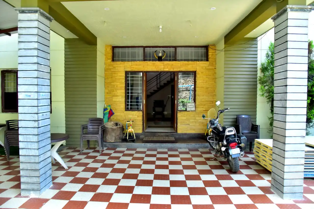 The Bee Hive Homestay 