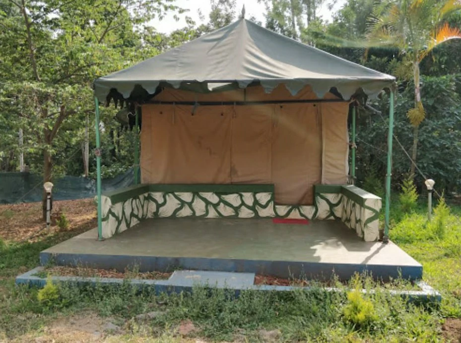 Tent Cottage 01 